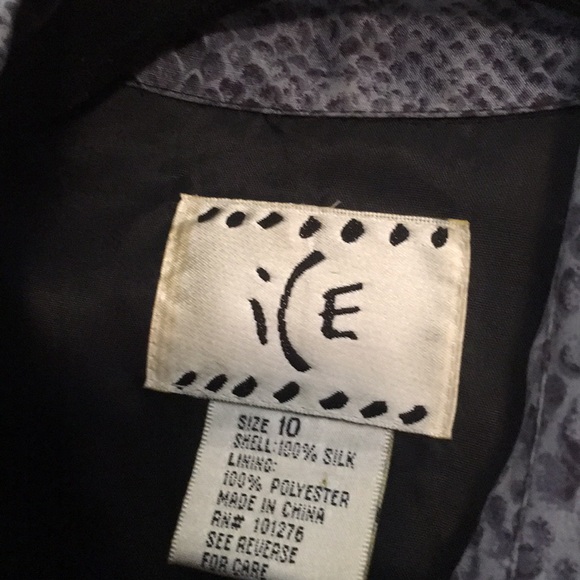 Vest - Picture 3 of 3